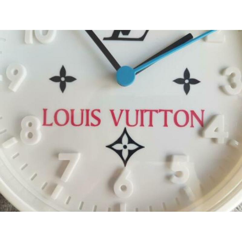 14,95 --- louis vuitton klok geïnspireerd