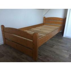 Grenen bed 1- persoons