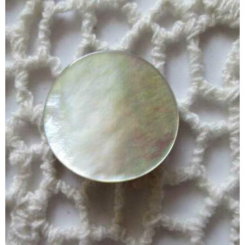 Vintage parelmoeren knoop nr. M1216 Smokey grey