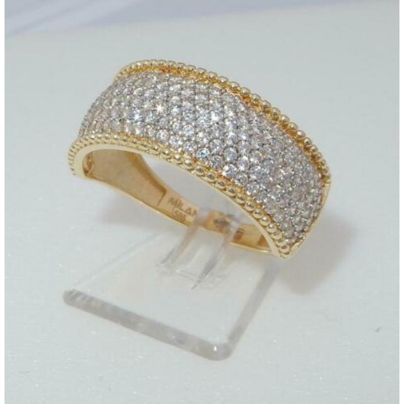 Brede 14 karaat Gouden Dames Ring met Witte Saffieren M18
