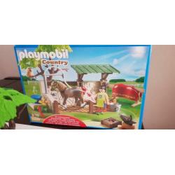 Playmobil paardenset (ponypark, wasstraat en rijbak)