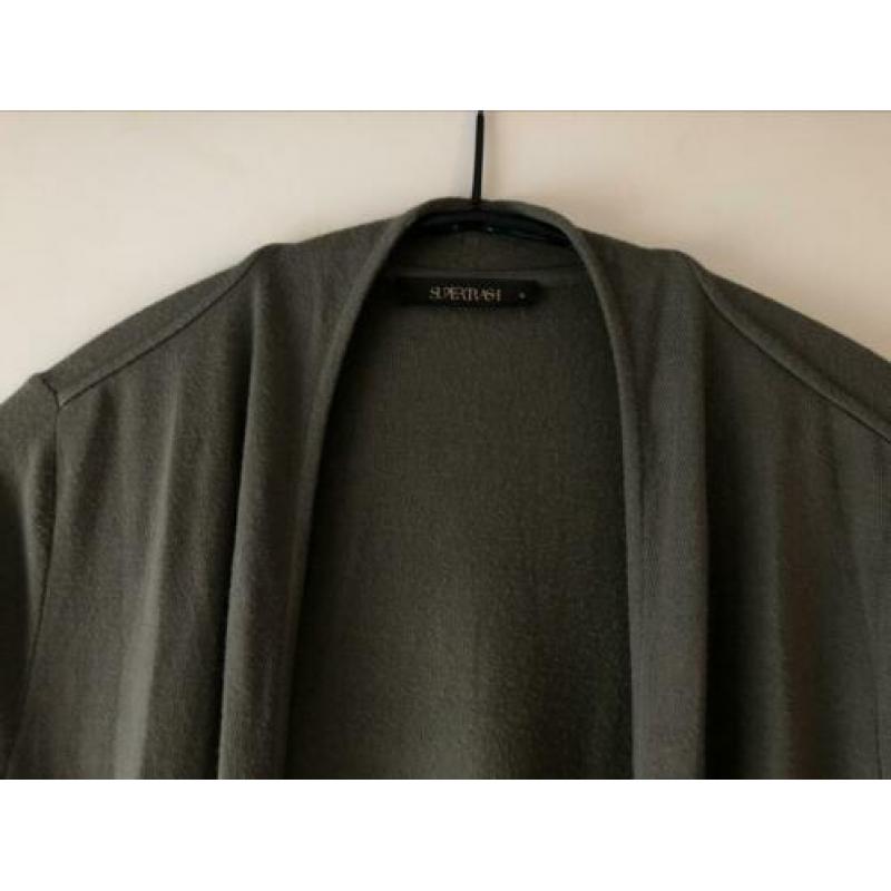 Supertrash lang fijngebreid vest groen, maat M / 38