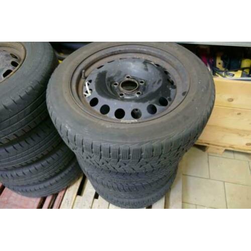 set stalen velgen met banden 5x110 205/55/16