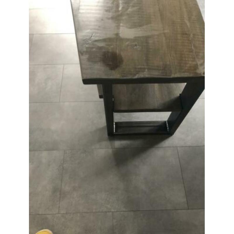 Handgemaakte eiken tafel