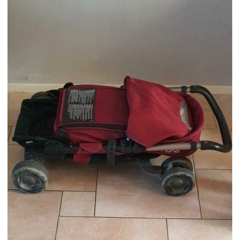 Nuna buggy