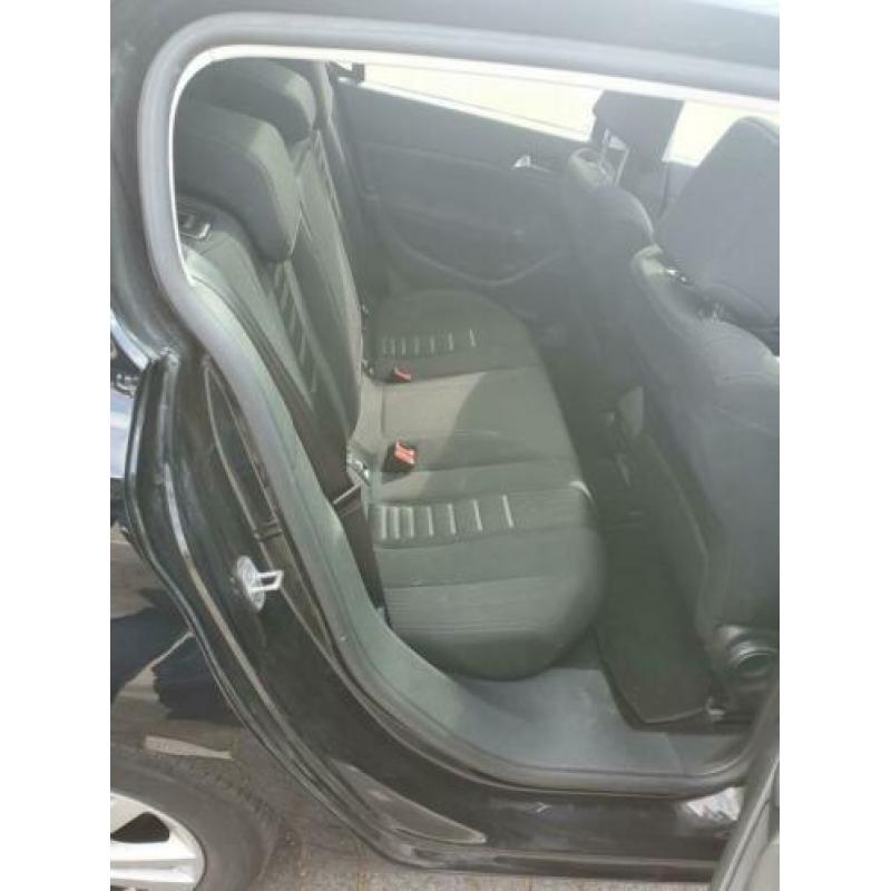 Peugeot 308 1.6E-HDI 88/120 5-D 2014 Zwart