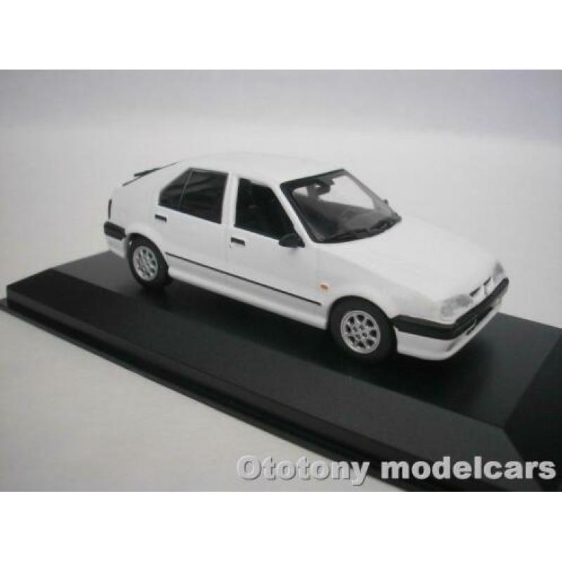 Renault 19 1995 Wit 1/43 Maxichamps