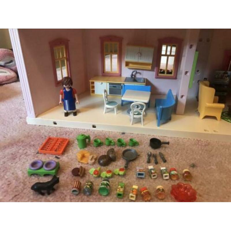 Playmobil groot herenhuis 5303 incl verlichting en 6 kamers
