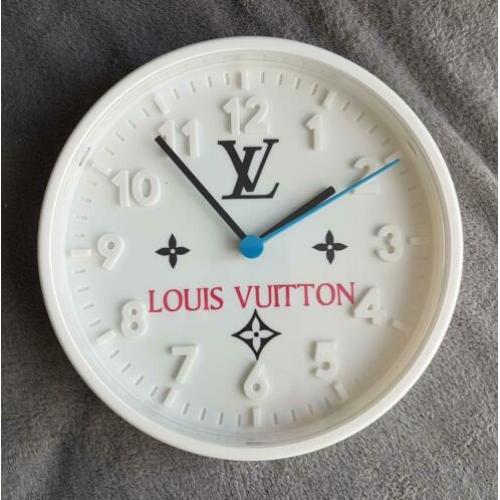 14,95 --- louis vuitton klok geïnspireerd