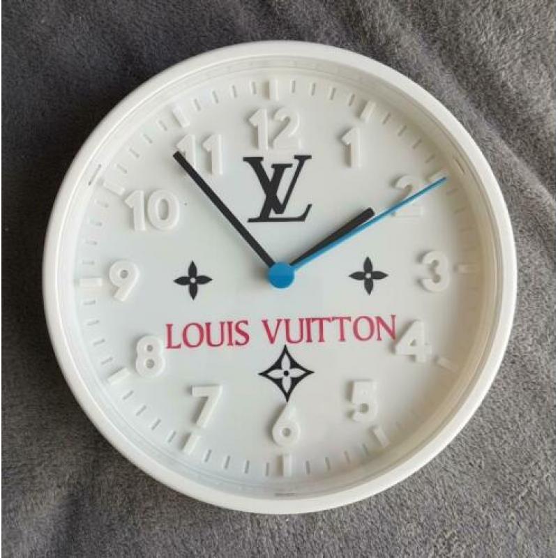 14,95 --- louis vuitton klok geïnspireerd