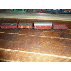 4x wagons geen doos roco Op onzinbiedingen wordt niet gereag