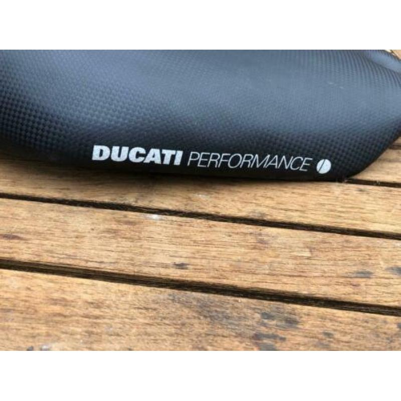 Ducati Hypermotard onderdelen + zadel