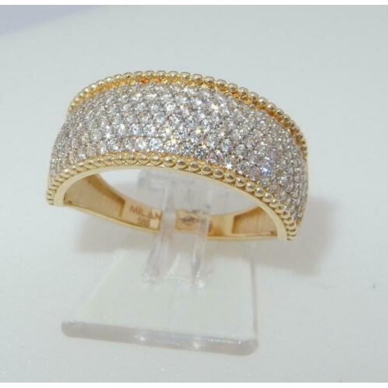 Brede 14 karaat Gouden Dames Ring met Witte Saffieren M18