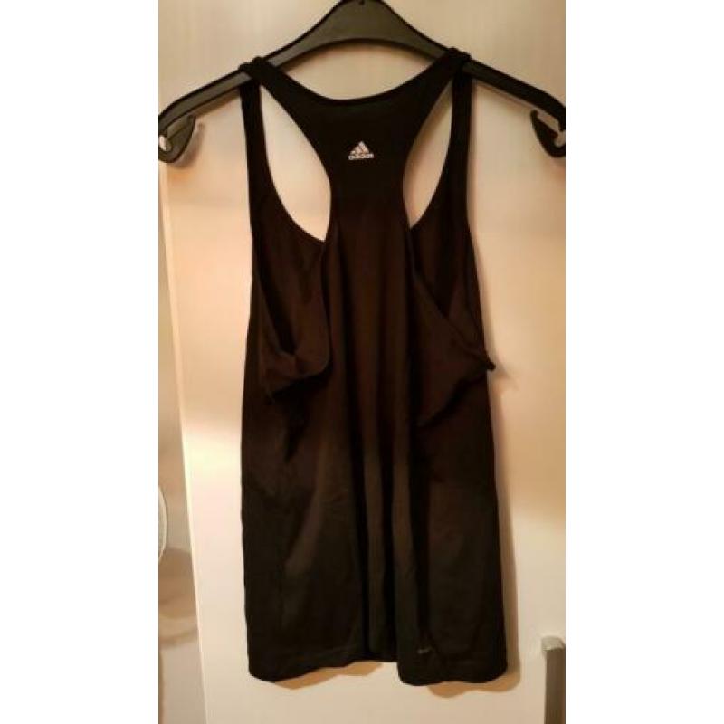 Adidas sport essential maat XL nieuw