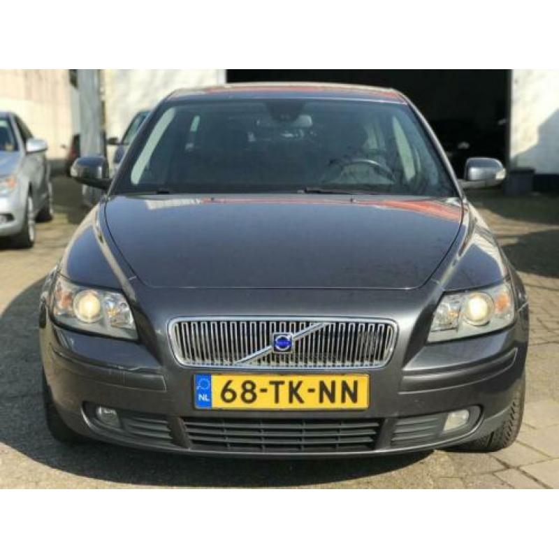Volvo V50 2.0D Edition II BJ: 2006 AIRCO EL RAMEN CRUISE CON