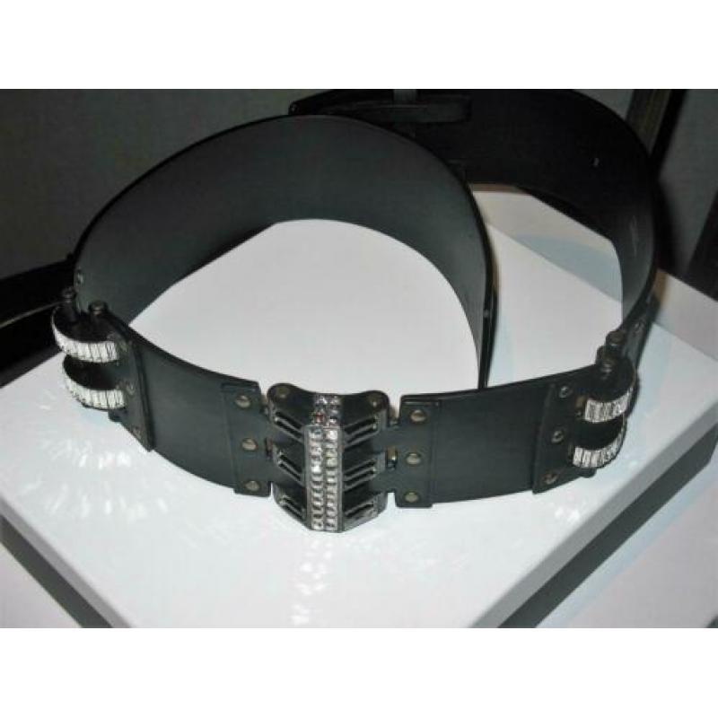 Nieuwe Lanvin ceintuur met Swarovski kristallen: lees ad aub