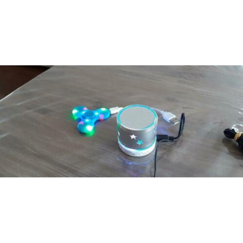 Geluidsbox, Fidgetspinner, Selfiestick, Bluetooth ontvanger