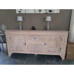 Massief eiken dressoir