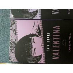 Evie Blake, - Valentina serie