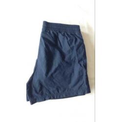 Lacoste Zwembroek, ( Maat 128).