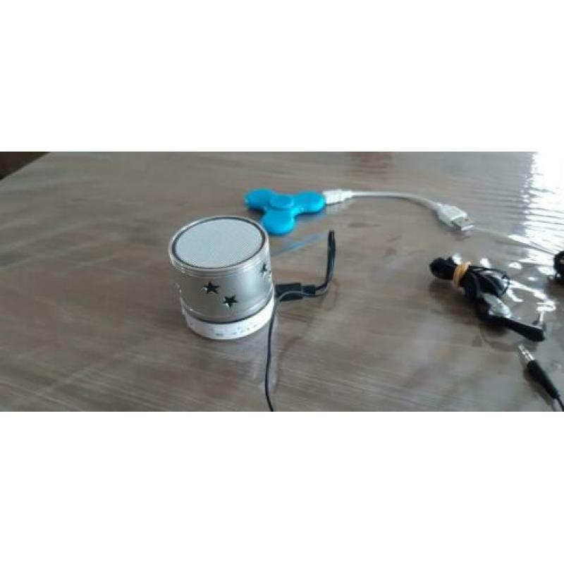 Geluidsbox, Fidgetspinner, Selfiestick, Bluetooth ontvanger