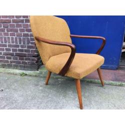 Vintage jaren 50/60 coctail stoeltje met teak armleuning.