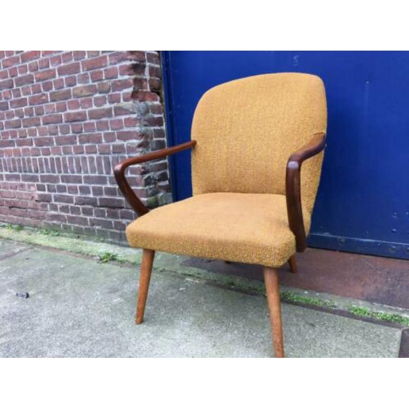 Vintage jaren 50/60 coctail stoeltje met teak armleuning.