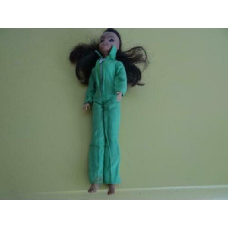Sindy poppen met kleertjes