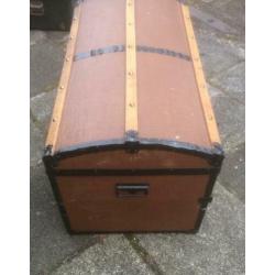 leuke antieke reiskist of hutkoffer no. 11.