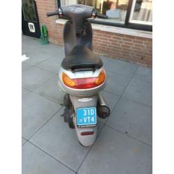 Nette Peugeot Vivacity uit 2005