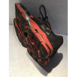 MIZUNO WAVE ENIGMA 2 HEREN HARDLOOPSCHOENEN maat 45