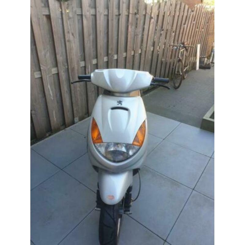 Nette Peugeot Vivacity uit 2005