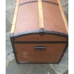 leuke antieke reiskist of hutkoffer no. 11.