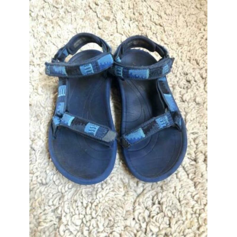 Teva sandalen maat 32/33 hurricane