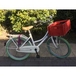 Alpina meisjesfiets 22 inch incl kratje en helm