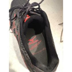MIZUNO WAVE ENIGMA 2 HEREN HARDLOOPSCHOENEN maat 45