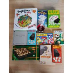 Set van 18 Gezelshap spellen