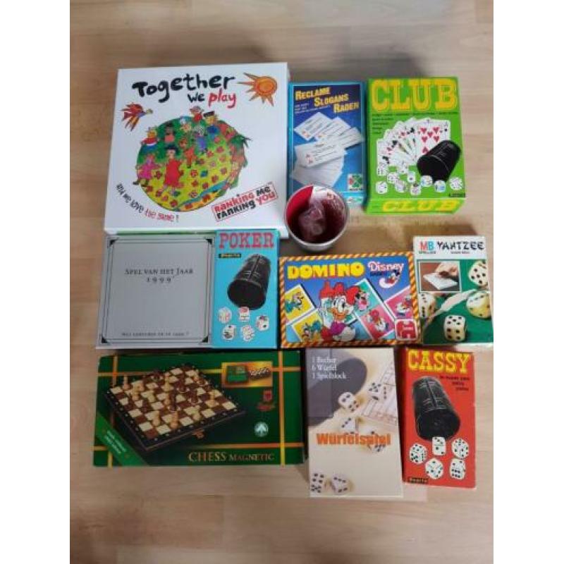 Set van 18 Gezelshap spellen
