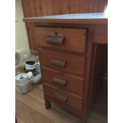 Houten bureau
