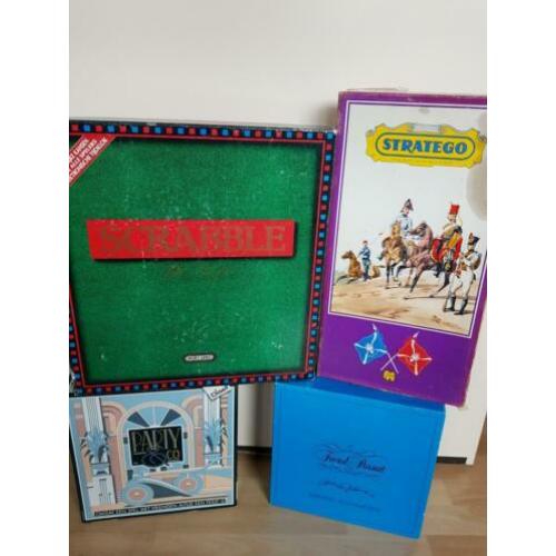 Set van 18 Gezelshap spellen