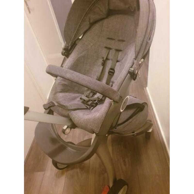 Stokke kinderwagen met reiswieg