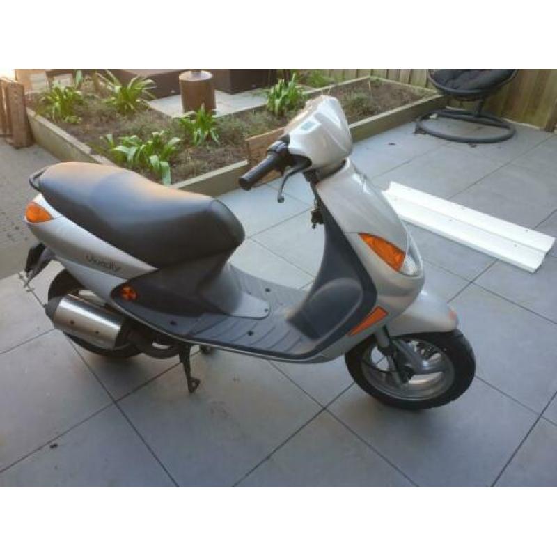 Nette Peugeot Vivacity uit 2005