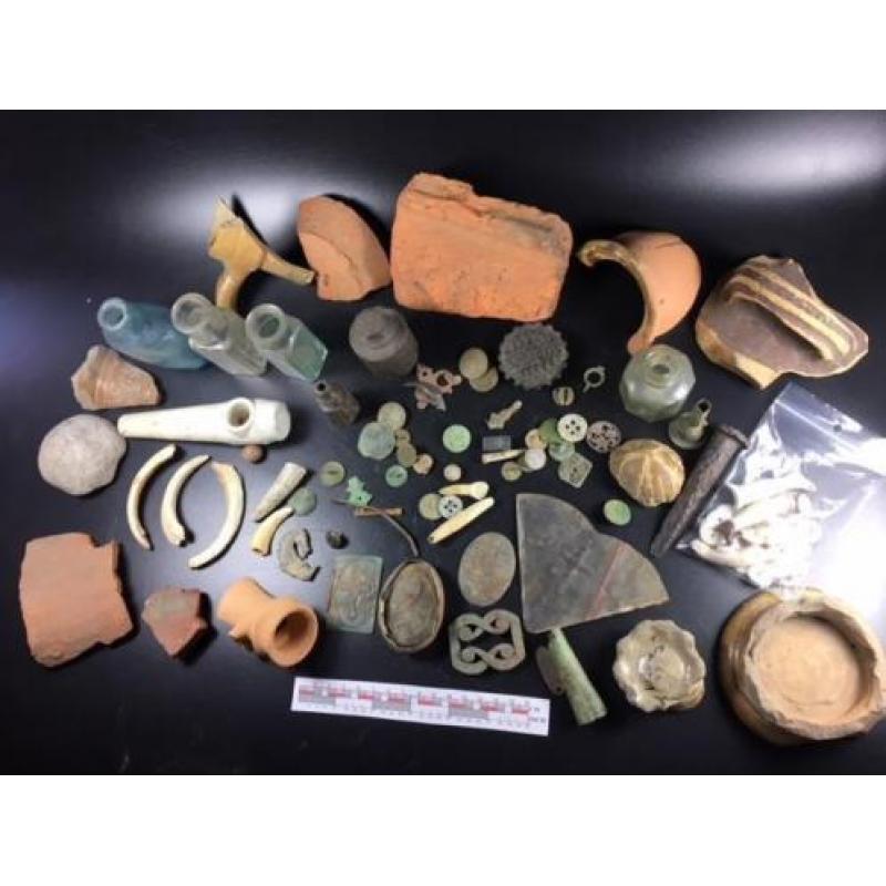 bodemvondst groot lot glas aardewerk brons romeins ed mp04