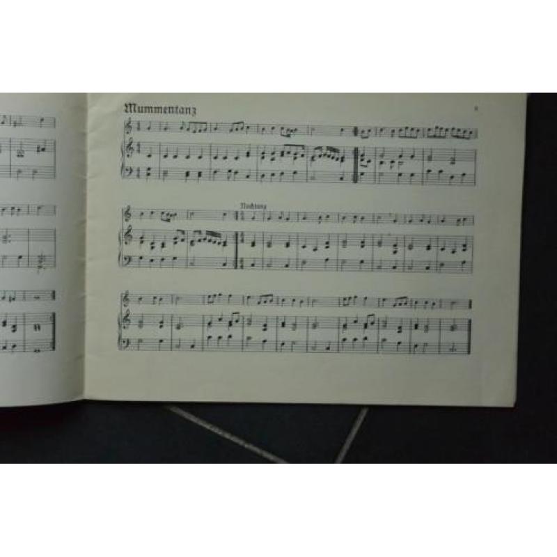 2 boekjes bladmuziek Oud-Duitse muziek 1598 - 1740