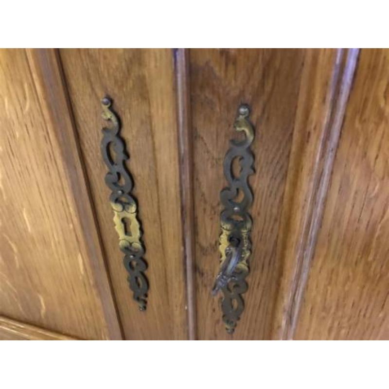 3079~Franse, Queen Ann dressoir om zelf te RESTYLEN