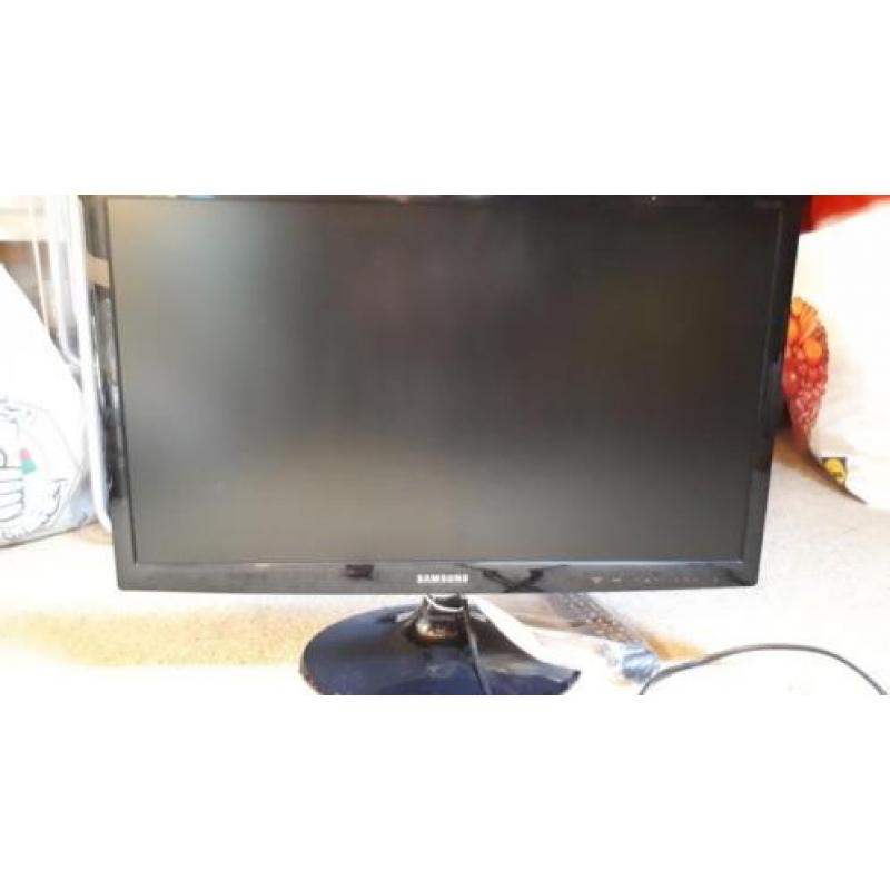Goede televisie SAMSUNG incl afstandsbediening