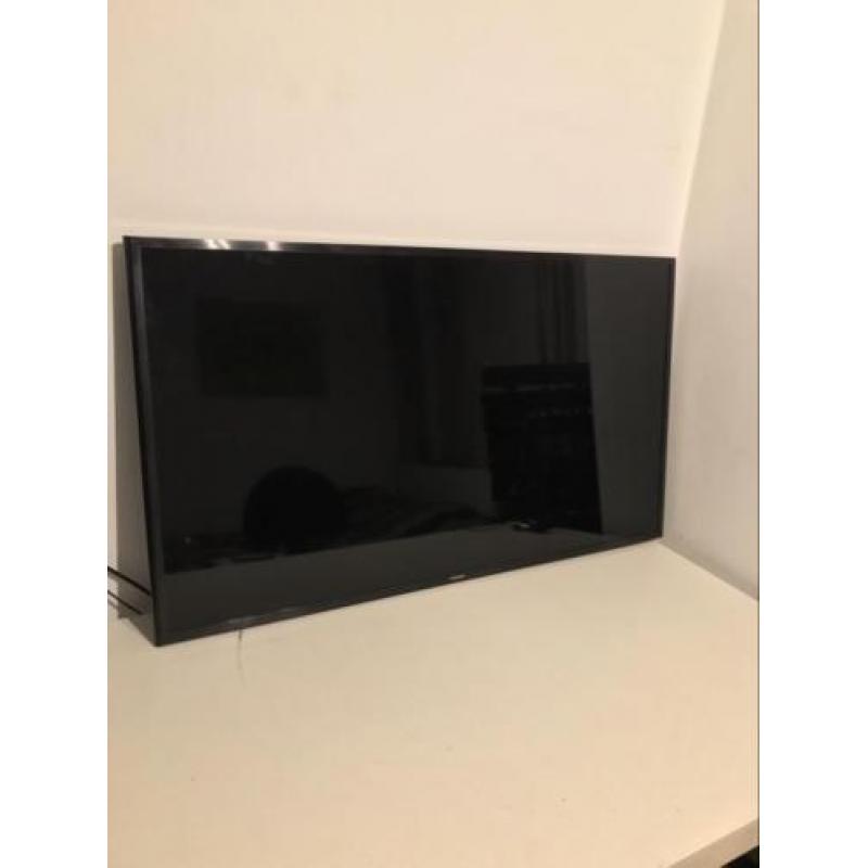 Samsung 48 inch UE48J5200AW LED TV defect kapot