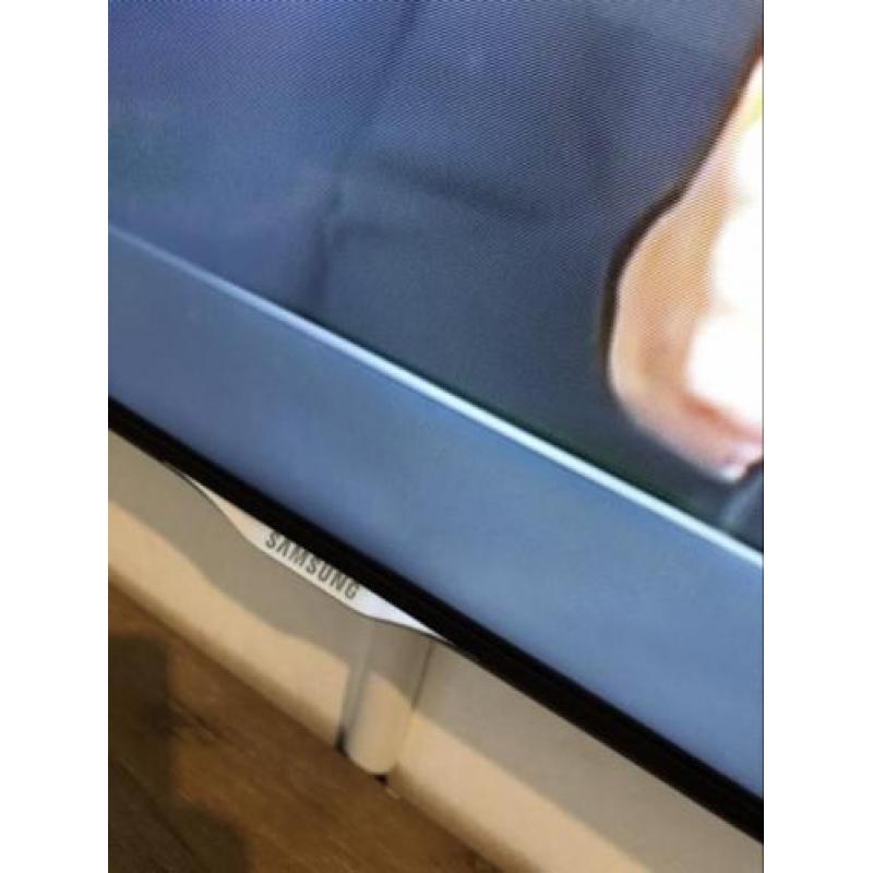 Samsung smart tv 46 inch 3D. 123