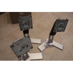 3 monitor dragers
