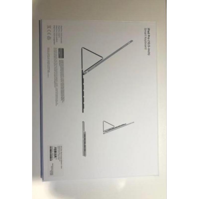 iPad pro smart keyboard